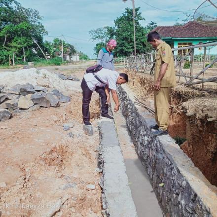 Pembangunan Drainase Mulya Agung Di RK 03 Sudah 100%